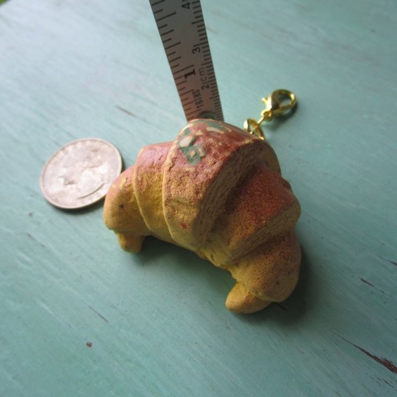 Vintage Cool Croissant zipper pull - Picture 6 of 12